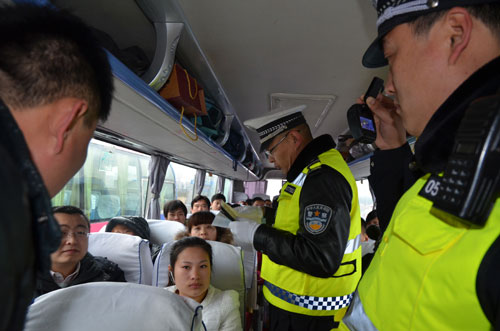過年交警將嚴查這幾件事-深圳車身廣告