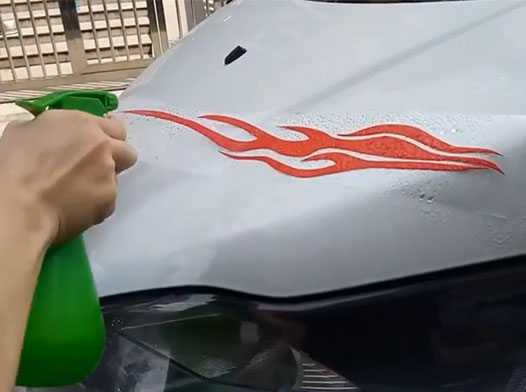 車貼的安裝方法、流程及注意事項(xiàng)的濕貼法
