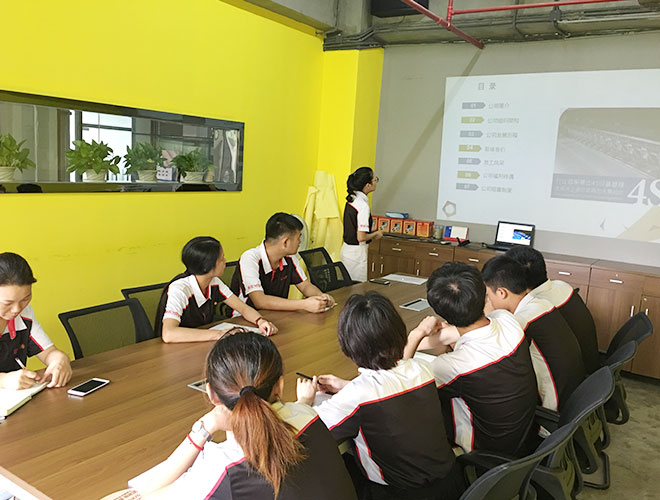 喜迎“新苗”---新員工入職培訓(xùn)會(huì)