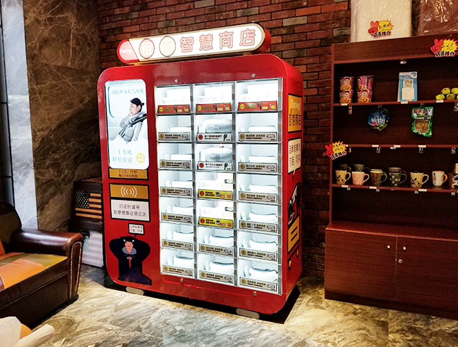 售貨機機身貼安裝方法