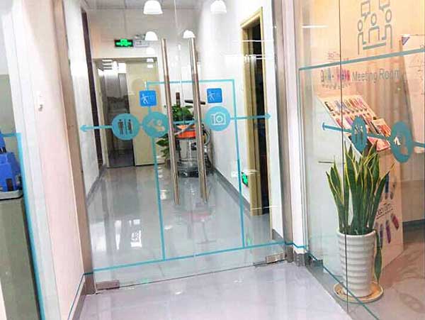 透明玻璃貼受歡迎原因?特點(diǎn)有哪些