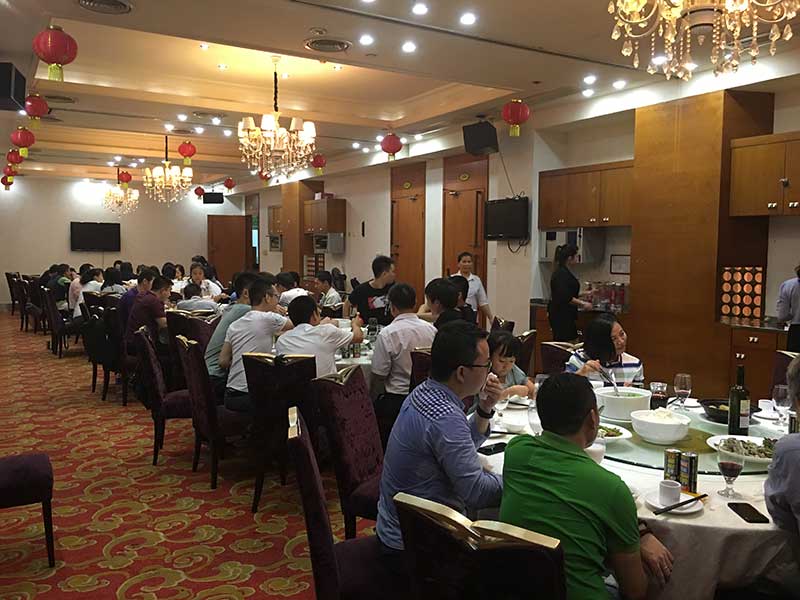 深圳銘輝噴繪公司全體聚餐.jpg 深圳銘輝噴繪公司全體聚餐.jpg