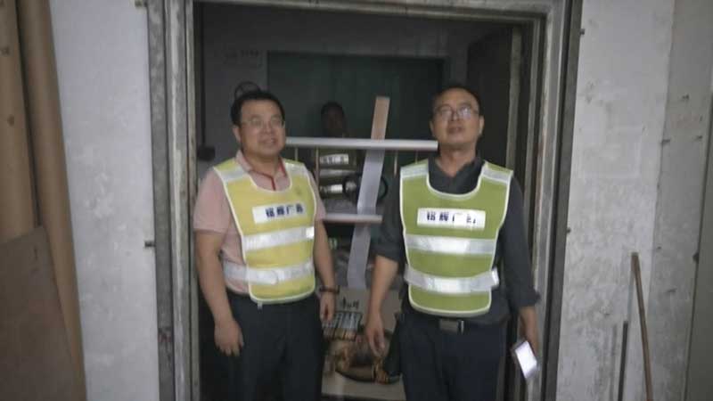 深圳噴繪制作反光服.jpg